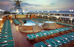 La Piscina del barco, un auténtico oasis en medio del mar La Piscina del barco, un auténtico oasis en medio del mar